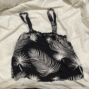 Hurley top